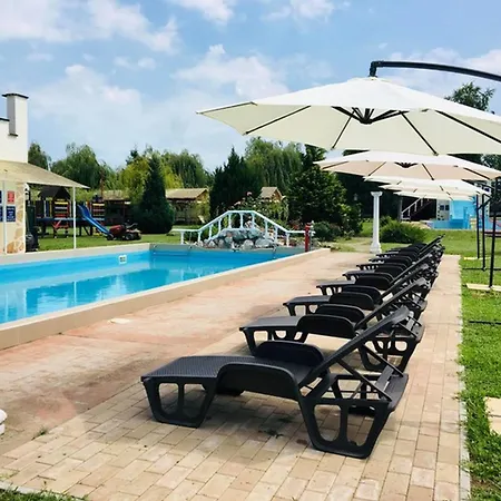 Holiday home Tilumina Vendeghazak -timea Vendeghaz