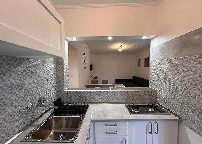 Tilumina Vendeghazak -timea Vendeghaz Holiday home *