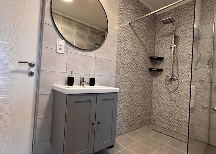 Tilumina Vendeghazak -timea Vendeghaz Feriehus